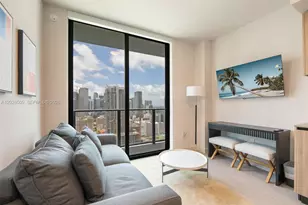 121 NE 5th St, Miami, FL 33132 - Photo 3