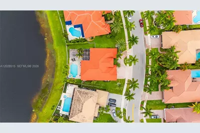 1714 Victoria Pointe Cir, Weston, FL 33327 - Photo 35