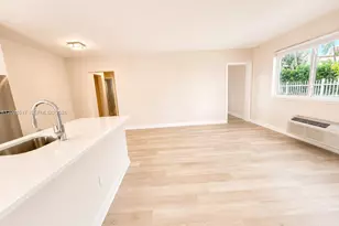 1525 Michigan Ave, Miami Beach, FL 33139 - Photo 1