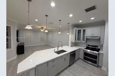 9444 SW 78th St #0, Miami, FL 33173 - Photo 9