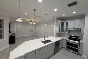9444 SW 78th St, Miami, FL 33173 - Photo 9