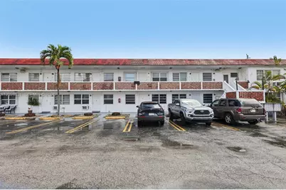 22 SE 3rd Ter #18, Dania Beach, FL 33004 - Photo 17