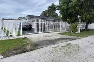 20515 NW 45th Ave, Miami Gardens, FL 33055 - Photo 27