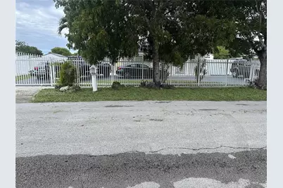 20515 NW 45th Ave, Miami Gardens, FL 33055 - Photo 25