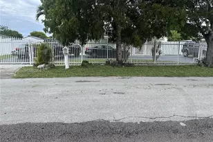 20515 NW 45th Ave, Miami Gardens, FL 33055 - Photo 25