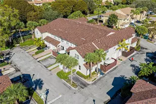 9581 SW 3rd St, Pembroke Pines, FL 33025 - Photo 27