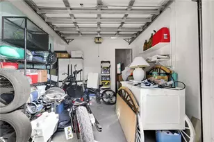 9581 SW 3rd St, Pembroke Pines, FL 33025 - Photo 23