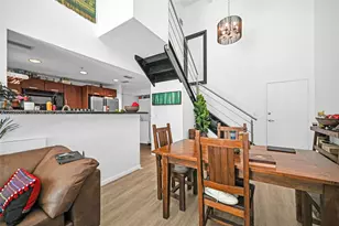 7728 Collins Ave, Miami Beach, FL 33141 - Photo 5