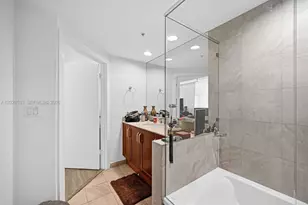7728 Collins Ave, Miami Beach, FL 33141 - Photo 27