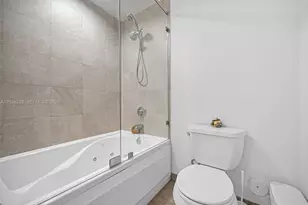 7728 Collins Ave, Miami Beach, FL 33141 - Photo 19