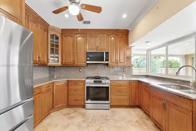 13241 SW 99th Ct, Miami, FL 33176 - Photo 31