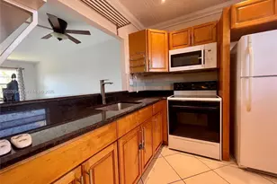 5021 W Oakland Park Blvd, Lauderdale Lakes, FL 33313 - Photo 5