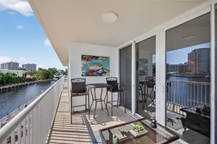 121 Golden Isles Dr, Hallandale Beach, FL 33009 - Photo 33