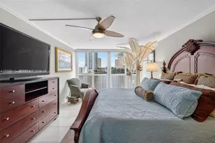 121 Golden Isles Dr, Hallandale Beach, FL 33009 - Photo 49