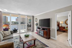 121 Golden Isles Dr, Hallandale Beach, FL 33009 - Photo 17