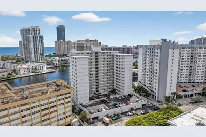 121 Golden Isles Dr #205, Hallandale Beach, FL 33009 - Photo 25