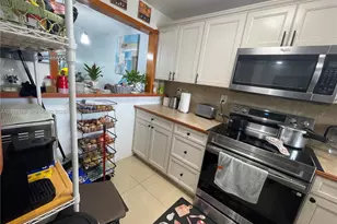 9281 Sunrise Lakes Blvd, Sunrise, FL 33322 - Photo 3