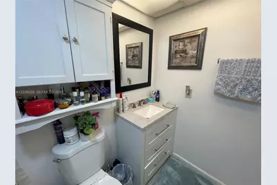 9281 Sunrise Lakes Blvd #209, Sunrise, FL 33322 - Photo 35