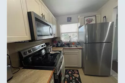 9281 Sunrise Lakes Blvd #209, Sunrise, FL 33322 - Photo 5