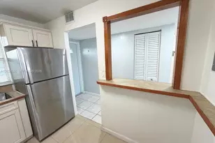 9281 Sunrise Lakes Blvd, Sunrise, FL 33322 - Photo 11