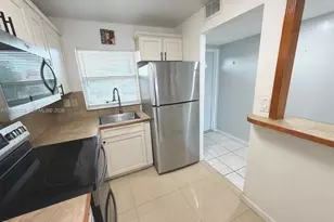 9281 Sunrise Lakes Blvd, Sunrise, FL 33322 - Photo 5