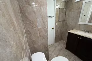 9281 Sunrise Lakes Blvd, Sunrise, FL 33322 - Photo 31