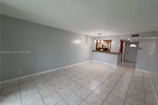 9281 Sunrise Lakes Blvd, Sunrise, FL 33322 - Photo 23