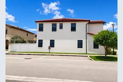 3368 W 105th Ter, Hialeah, FL 33018 - Photo 3