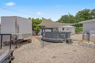10345 NW 35th Ct, Miami, FL 33147 - Photo 35