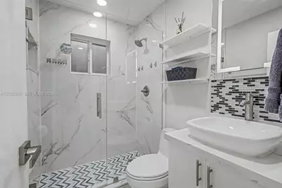 10345 NW 35th Ct, Miami, FL 33147 - Photo 23