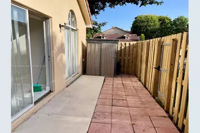 11050 SW 152nd Ct, Miami, FL 33196 - Photo 1