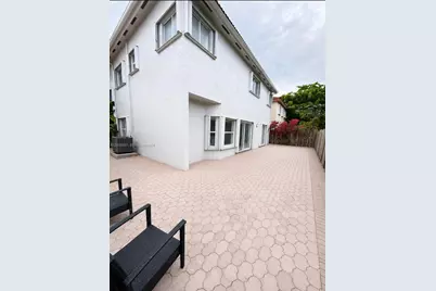 11244 NW 58th Ter, Doral, FL 33178 - Photo 17
