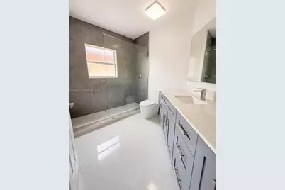 11244 NW 58th Ter, Doral, FL 33178 - Photo 5