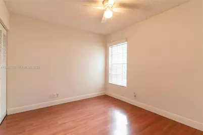 1341 Seagrape Cir, Weston, FL 33326 - Photo 11