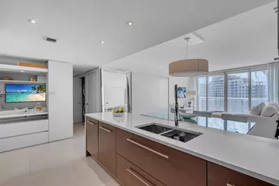 465 Brickell Ave #2703, Miami, FL 33131 - Photo 7