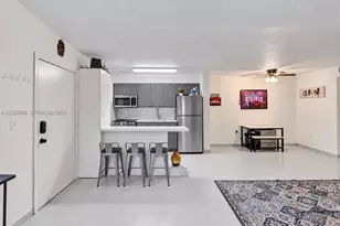7133 Bay Dr, Miami Beach, FL 33141 - Photo 7