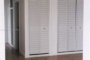 1430 Brickell Bay Dr, Miami, FL 33131 - Photo 5
