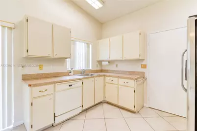 10360 NW 31st Ct, Sunrise, FL 33351 - Photo 25