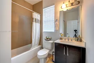 10555 NW 69th Terrace, Doral, FL 33178 - Photo 39