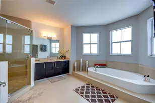 10555 NW 69th Terrace, Doral, FL 33178 - Photo 35