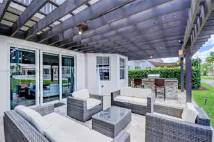 10555 NW 69th Terrace, Doral, FL 33178 - Photo 3
