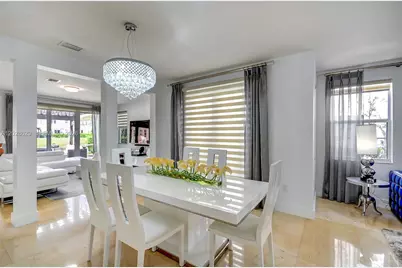 10555 NW 69th Ter, Doral, FL 33178 - Photo 15