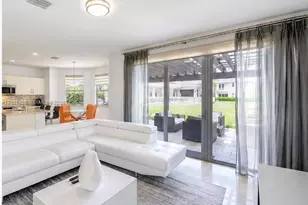 10555 NW 69th Terrace, Doral, FL 33178 - Photo 17