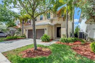 10555 NW 69th Terrace, Doral, FL 33178 - Photo 13