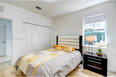 10555 NW 69th Ter, Doral, FL 33178 - Photo 27