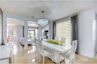 10555 NW 69th Ter, Doral, FL 33178 - Photo 19