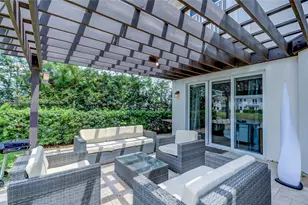 10555 NW 69th Terrace, Doral, FL 33178 - Photo 9