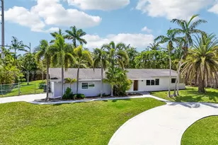 14401 SW 98th Ct, Miami, FL 33176 - Photo 5