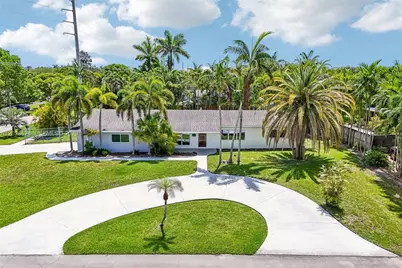 14401 SW 98 Ct, Miami, FL 33176 - Photo 3