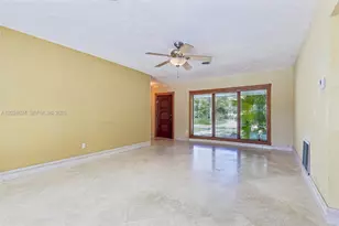 14401 SW 98th Ct, Miami, FL 33176 - Photo 11
